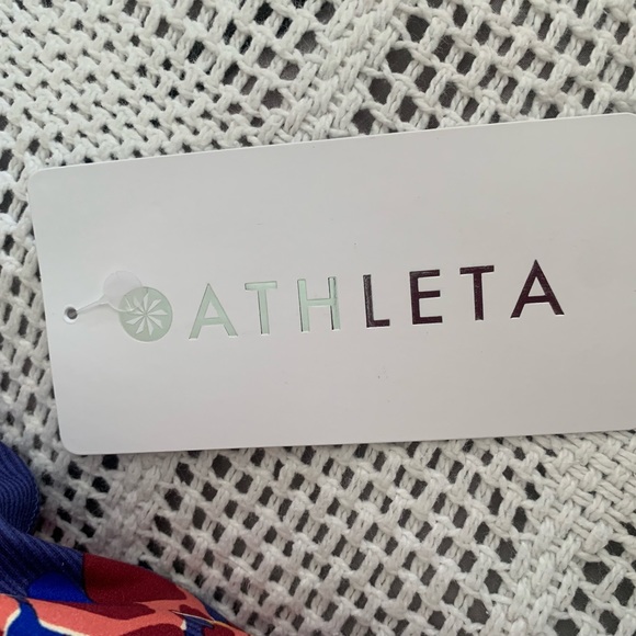 Athleta Conscious Crop Top- NWT - Picture 6 of 9